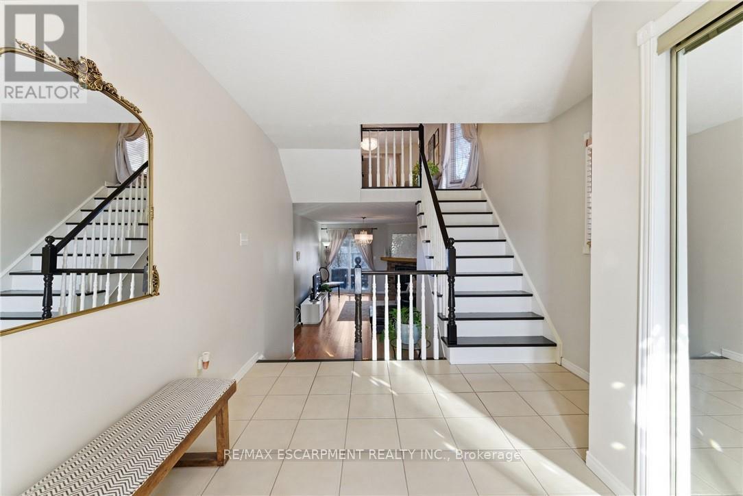 15 - 1205 Lambs Court, Burlington, Ontario  L7S 2G5 - Photo 7 - W12937354