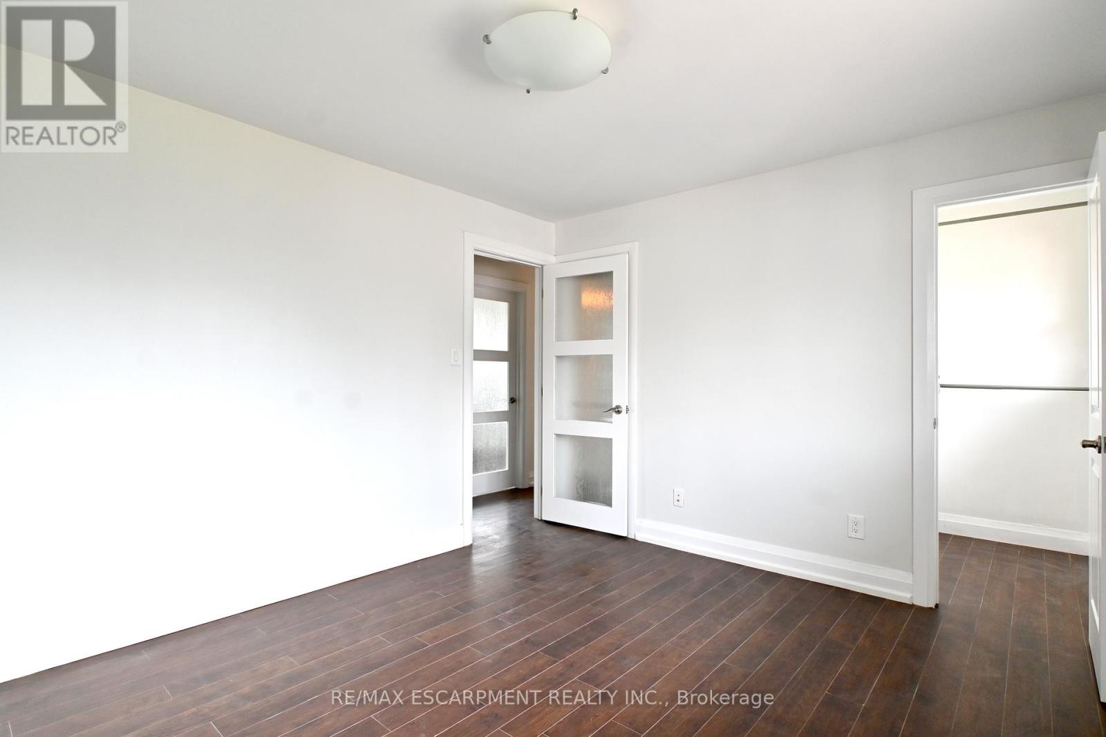 2313 Fassel Avenue, Burlington, Ontario  L7R 3P4 - Photo 15 - W12937380