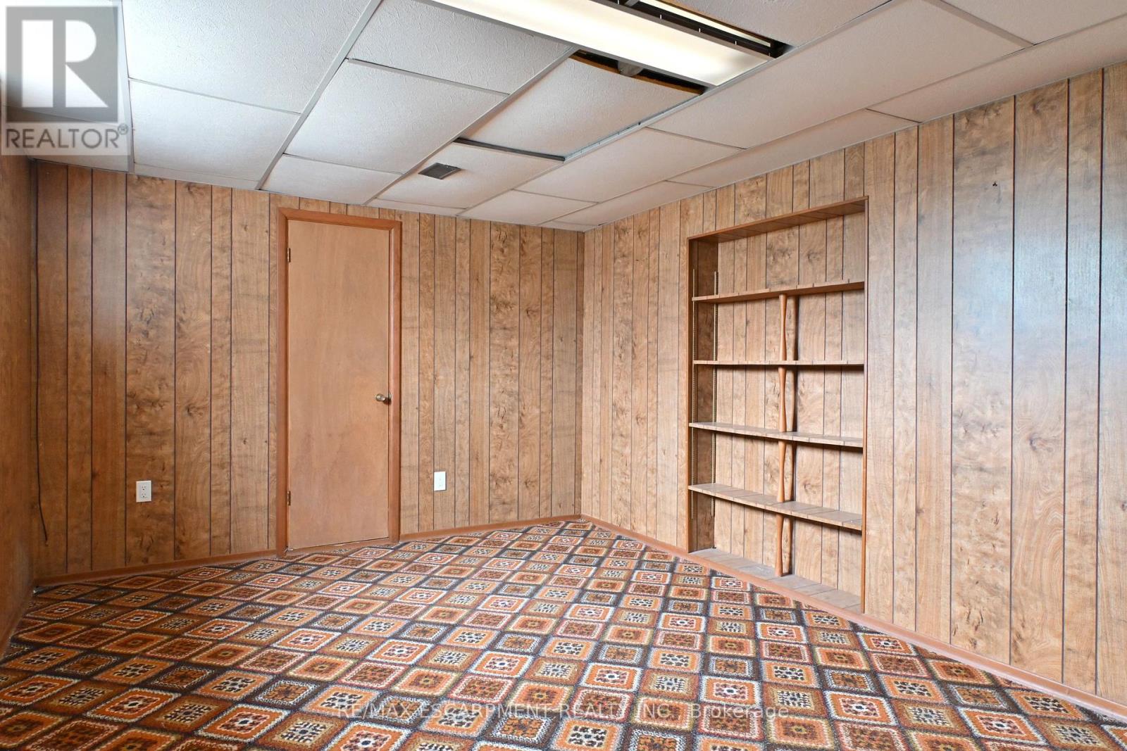 2313 Fassel Avenue, Burlington, Ontario  L7R 3P4 - Photo 17 - W12937380