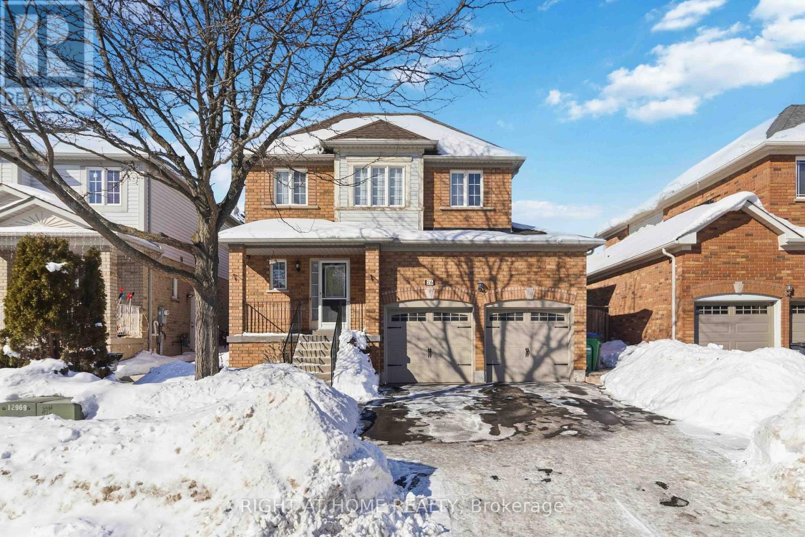 26 COURTSFIELD CRESCENT, Brampton, Ontario
