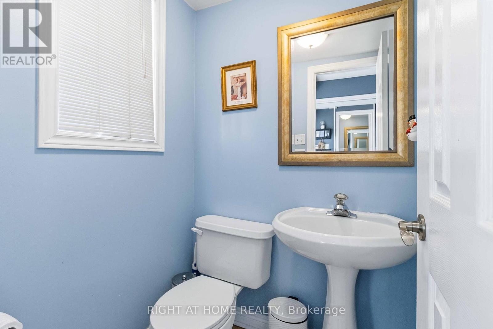 26 Courtsfield Crescent, Brampton (Fletcher's Meadow), Ontario  L7A 2E3 - Photo 16 - W12937382