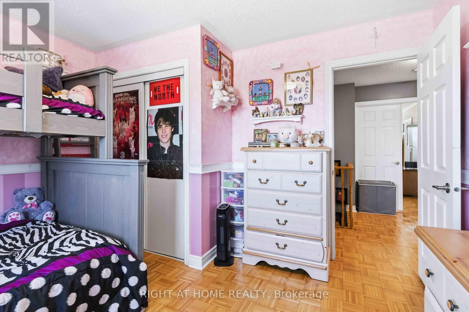 26 Courtsfield Crescent, Brampton (Fletcher's Meadow), Ontario  L7A 2E3 - Photo 17 - W12937382