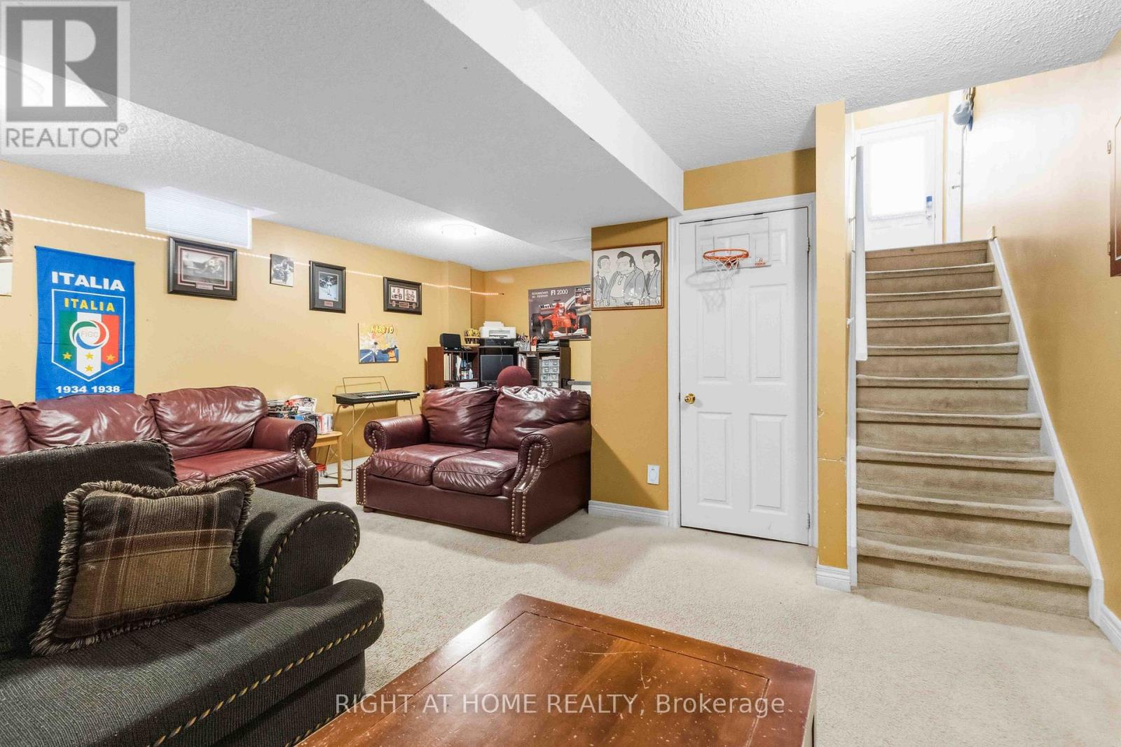 26 Courtsfield Crescent, Brampton (Fletcher's Meadow), Ontario  L7A 2E3 - Photo 22 - W12937382