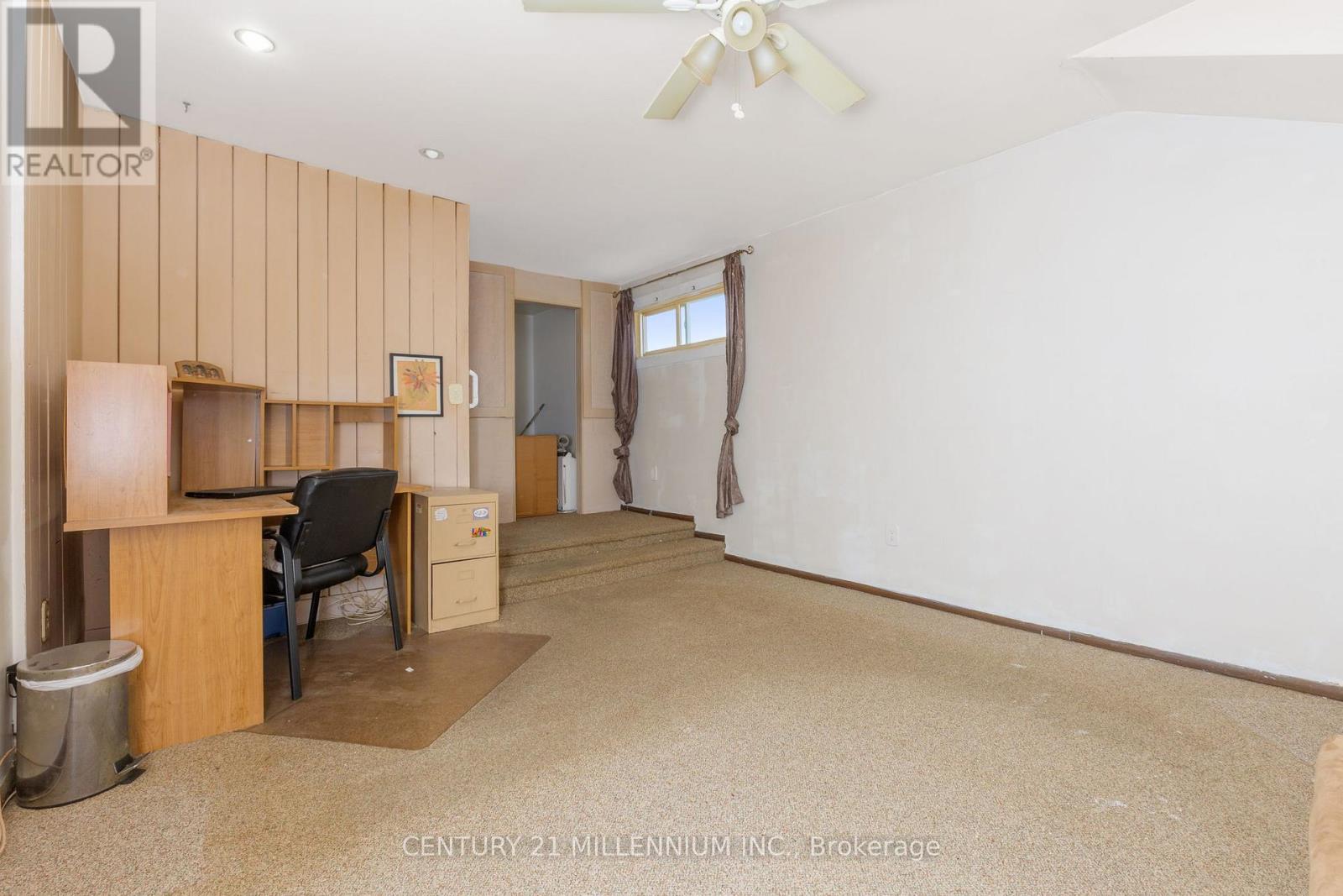 9 Crestview Avenue, Brampton, Ontario  L6W 2R7 - Photo 16 - W12937386