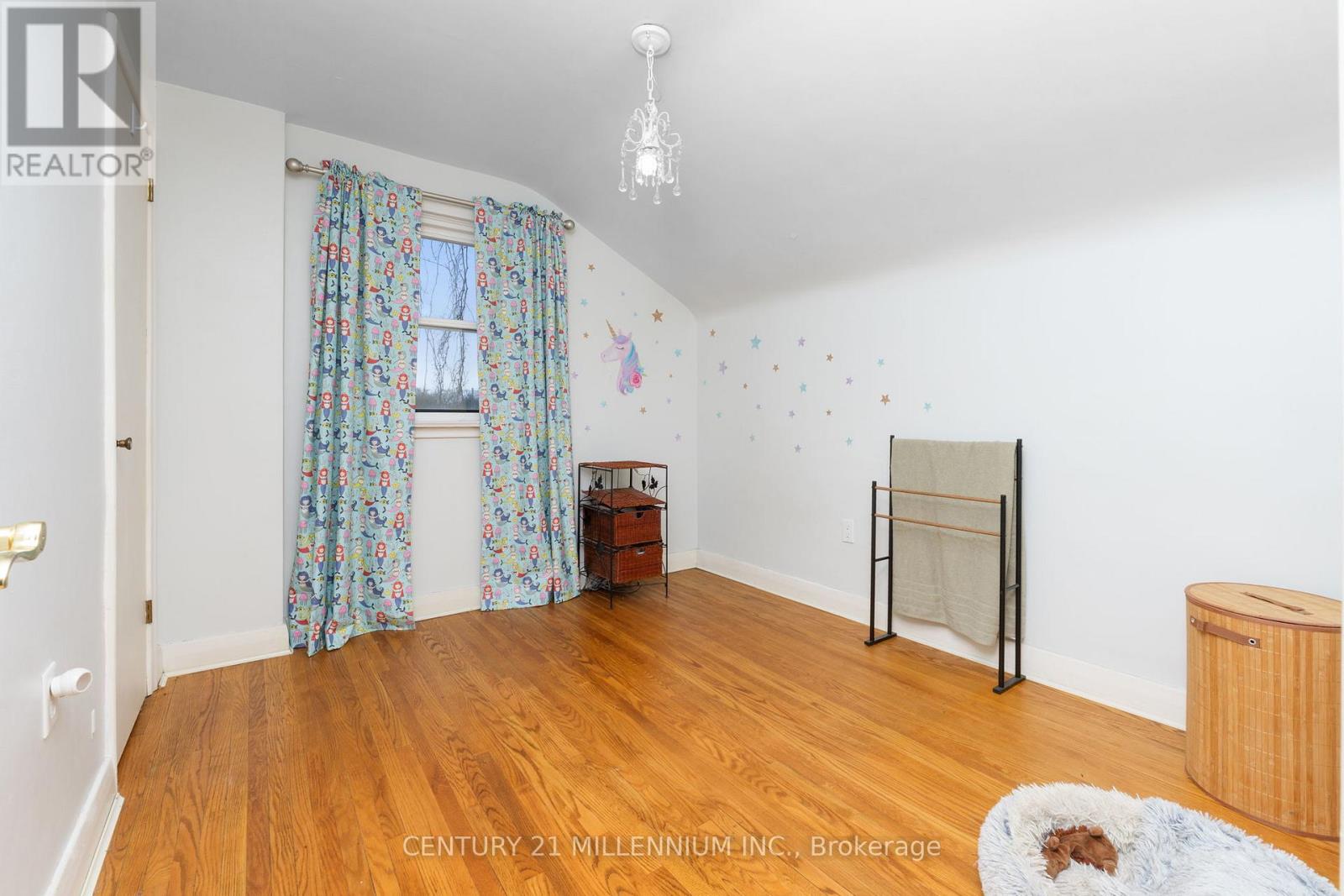 9 Crestview Avenue, Brampton, Ontario  L6W 2R7 - Photo 21 - W12937386