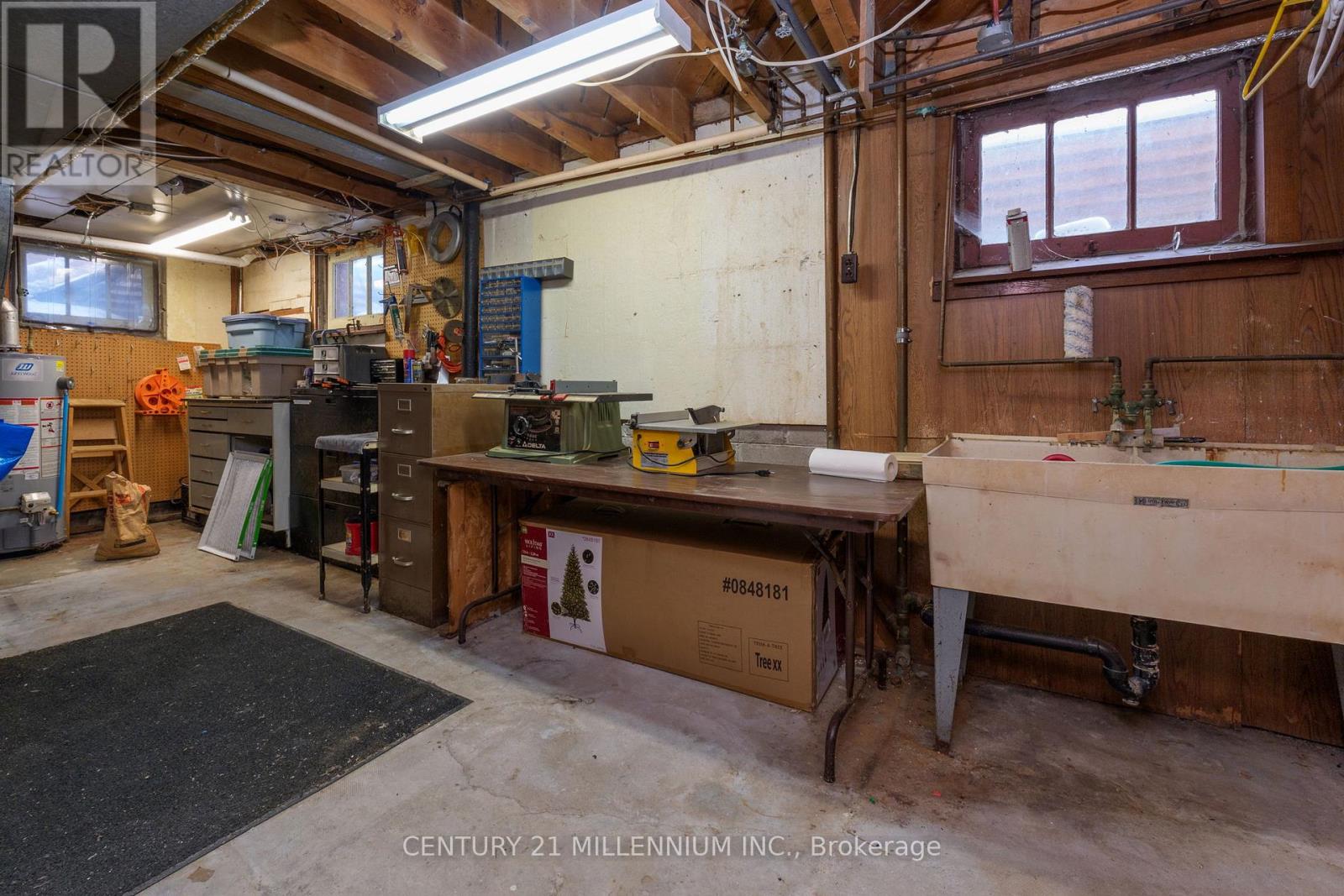 9 Crestview Avenue, Brampton, Ontario  L6W 2R7 - Photo 25 - W12937386