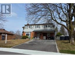 9 CRESTVIEW AVENUE, Brampton, Ontario