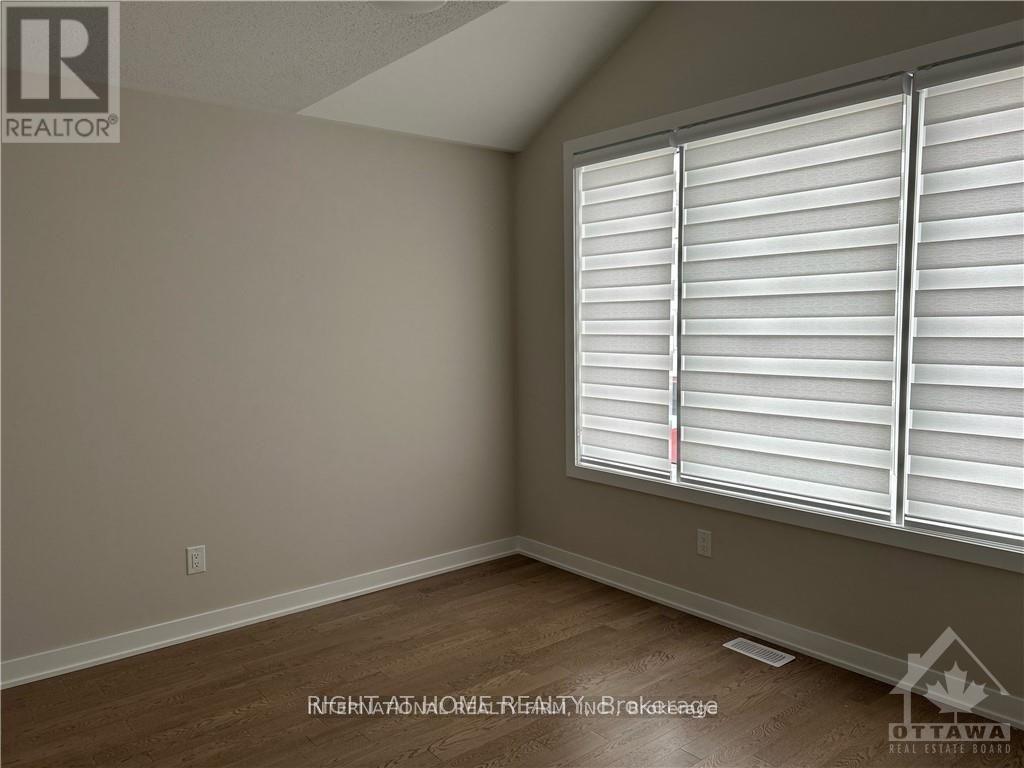 405 Appalachian Circle N, Ottawa, Ontario  K2J 6X3 - Photo 11 - X12937318