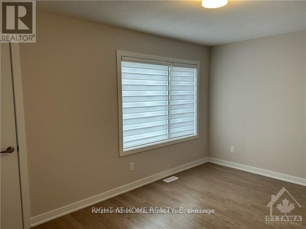 405 Appalachian Circle N, Ottawa, Ontario  K2J 6X3 - Photo 12 - X12937318
