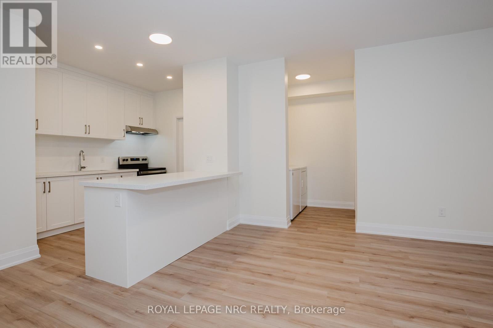 103b - 103 Southworth Street N, Welland, Ontario  L3B 1Y7 - Photo 12 - X12932790