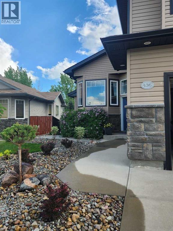 436 Mt Sunburst Crescent W, Lethbridge, Alberta  T1K 2S6 - Photo 2 - A2296631