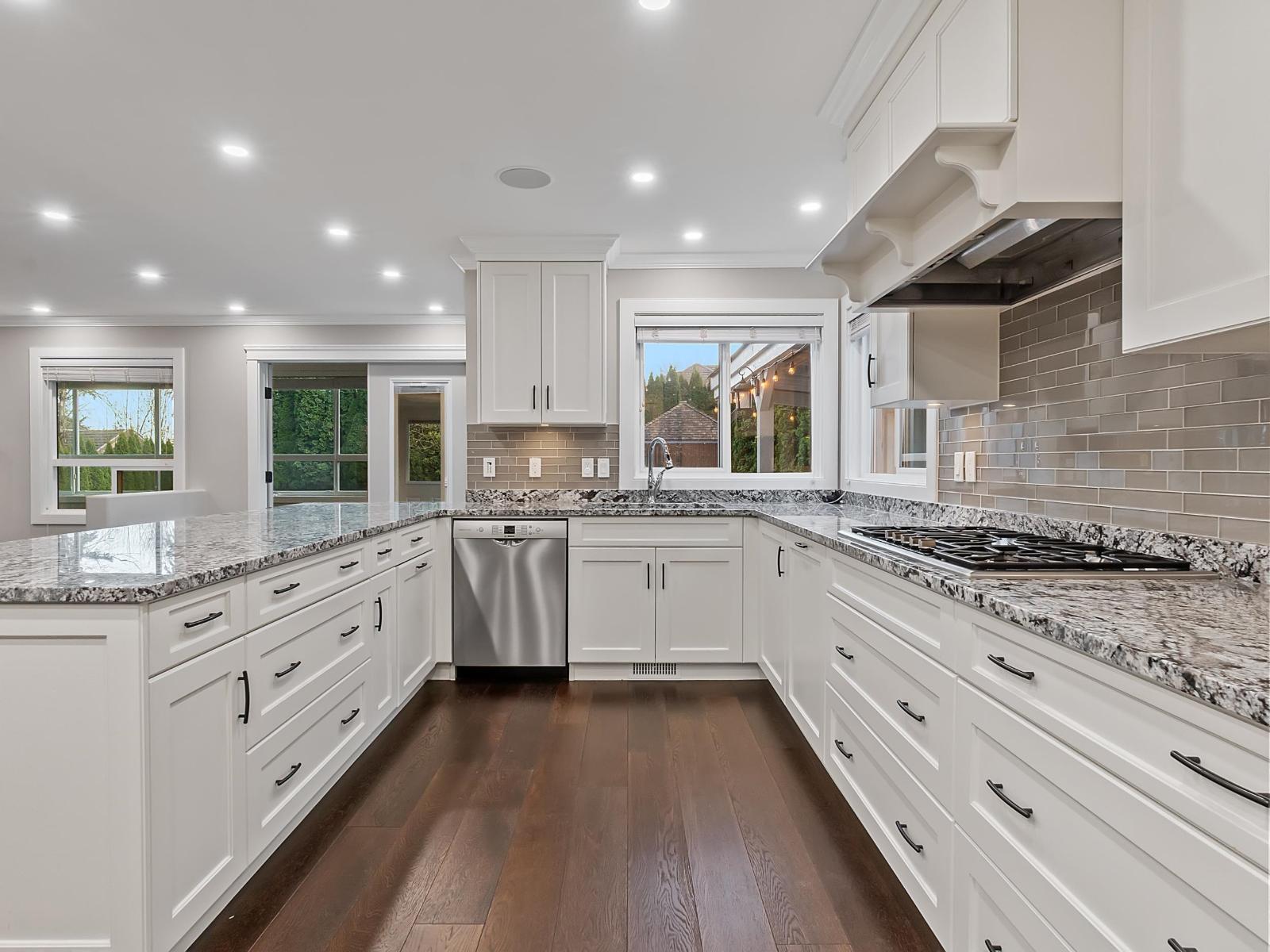 15328 N Kettle Crescent, Surrey, British Columbia V3S 8N9 - Photo 4 - R3105021