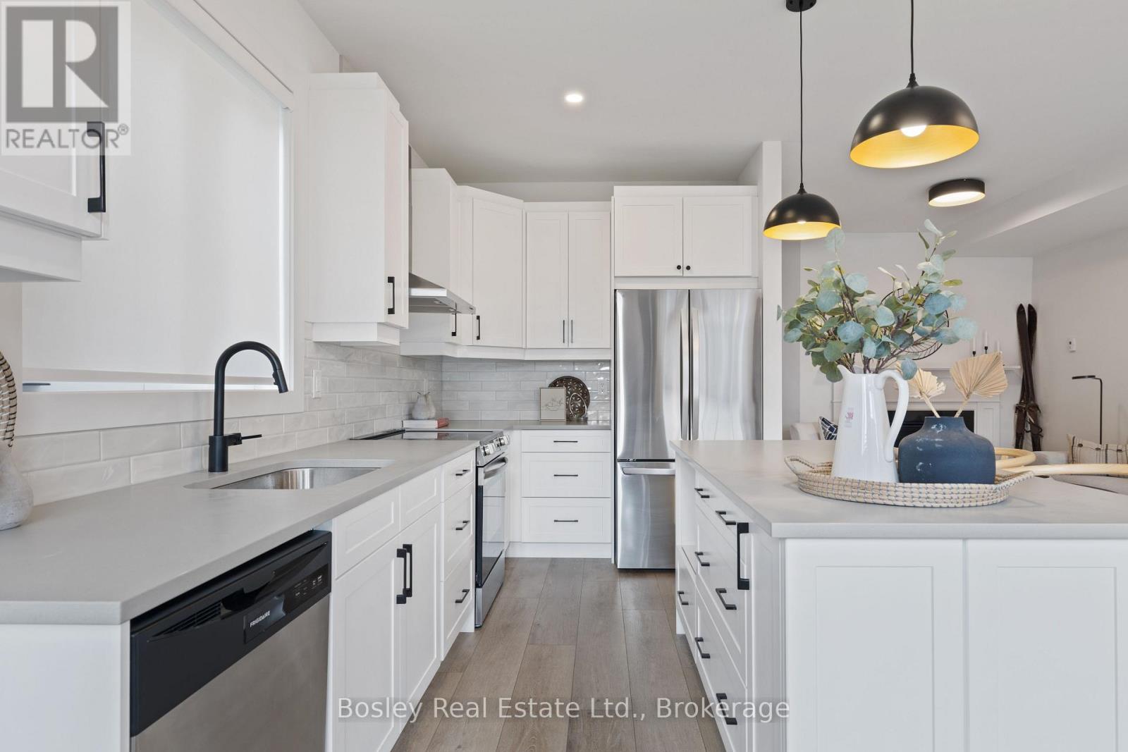 125 Courtland Street, Blue Mountains, Ontario  L9Y 0R4 - Photo 16 - X12937394