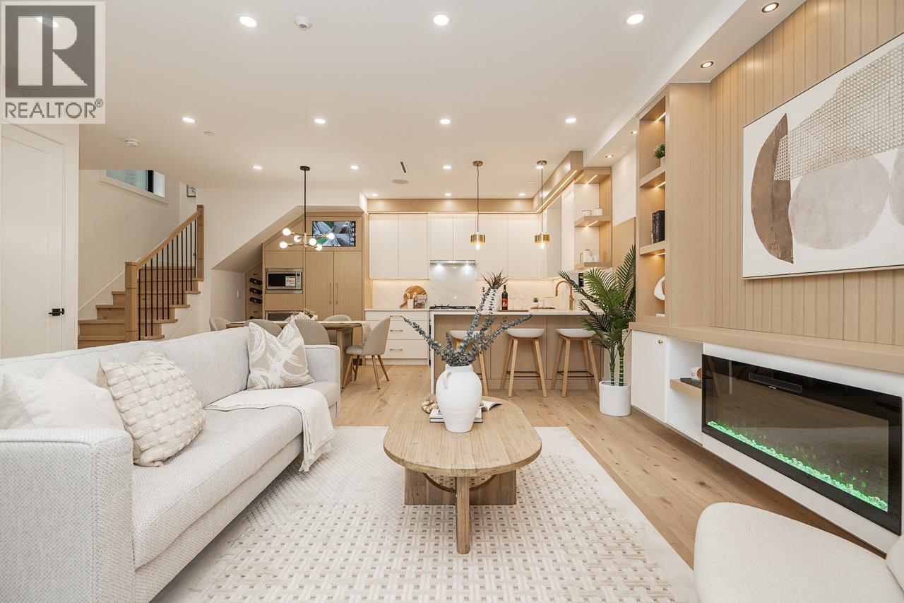 1 150 E 51st Avenue, Vancouver, British Columbia V5X 1C3 - Photo 1 - R3104984