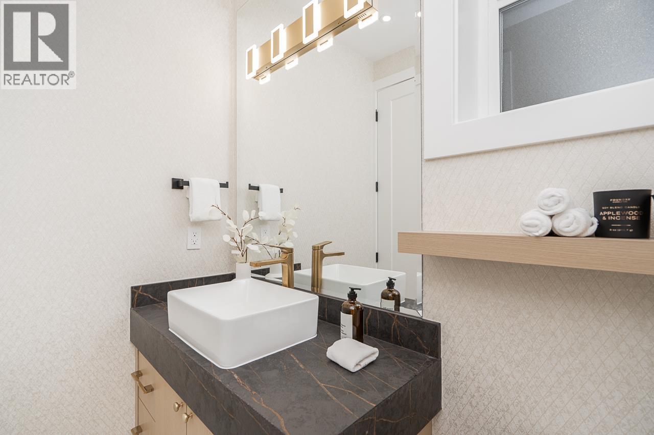 2 150 E 51st Avenue, Vancouver, British Columbia  V5X 1C3 - Photo 11 - R3104990