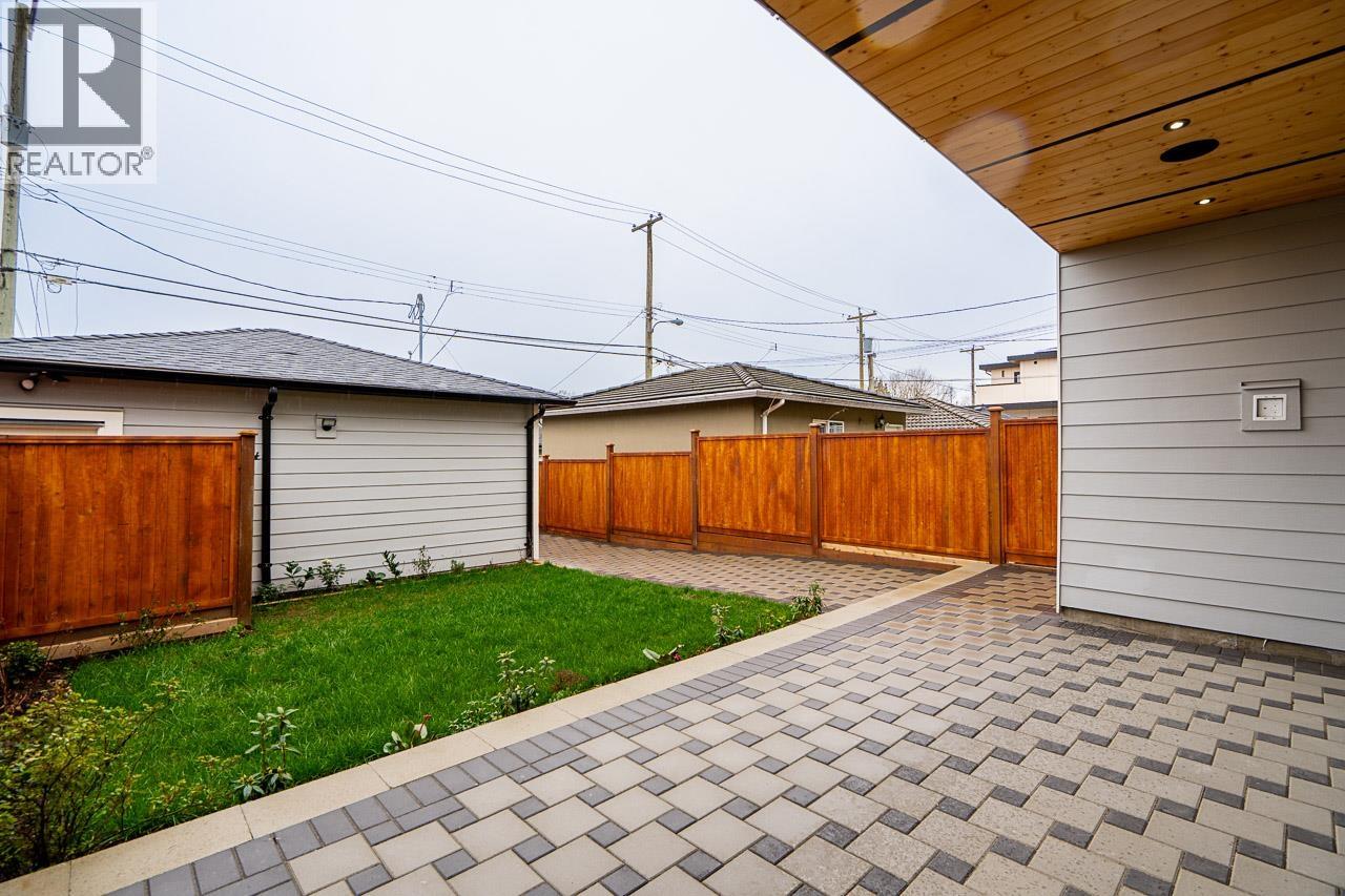 2 150 E 51st Avenue, Vancouver, British Columbia  V5X 1C3 - Photo 14 - R3104990