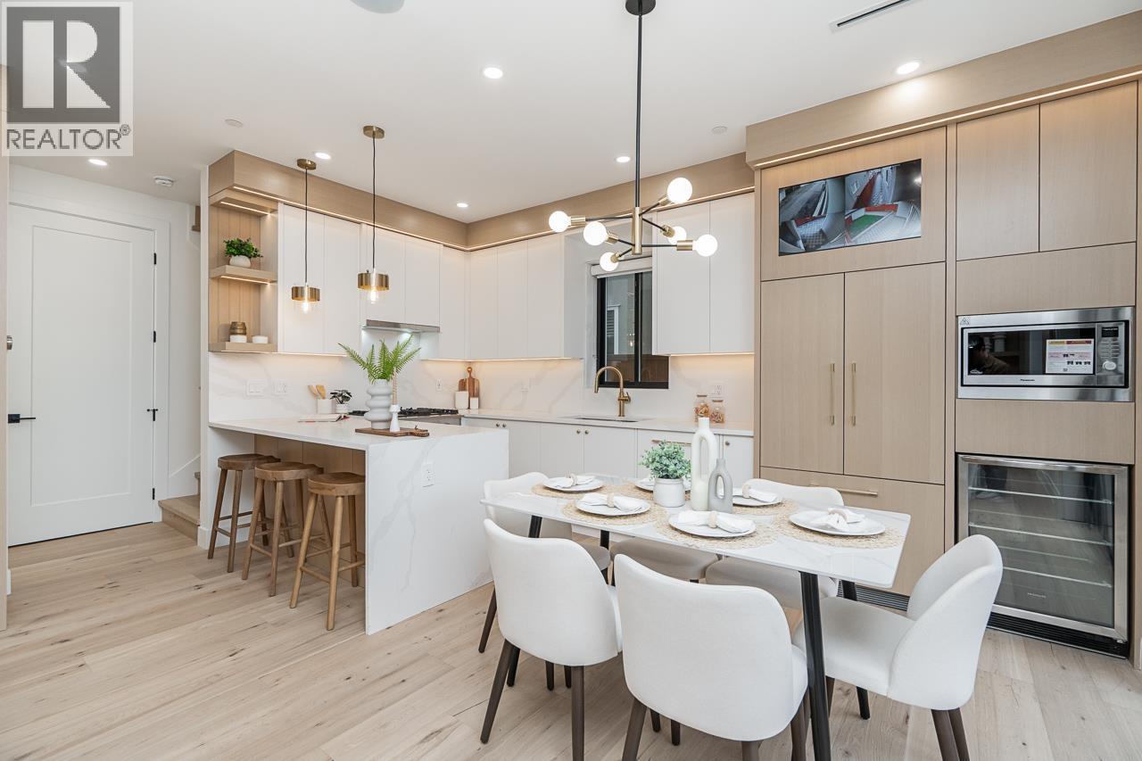 2 150 E 51st Avenue, Vancouver, British Columbia  V5X 1C3 - Photo 3 - R3104990