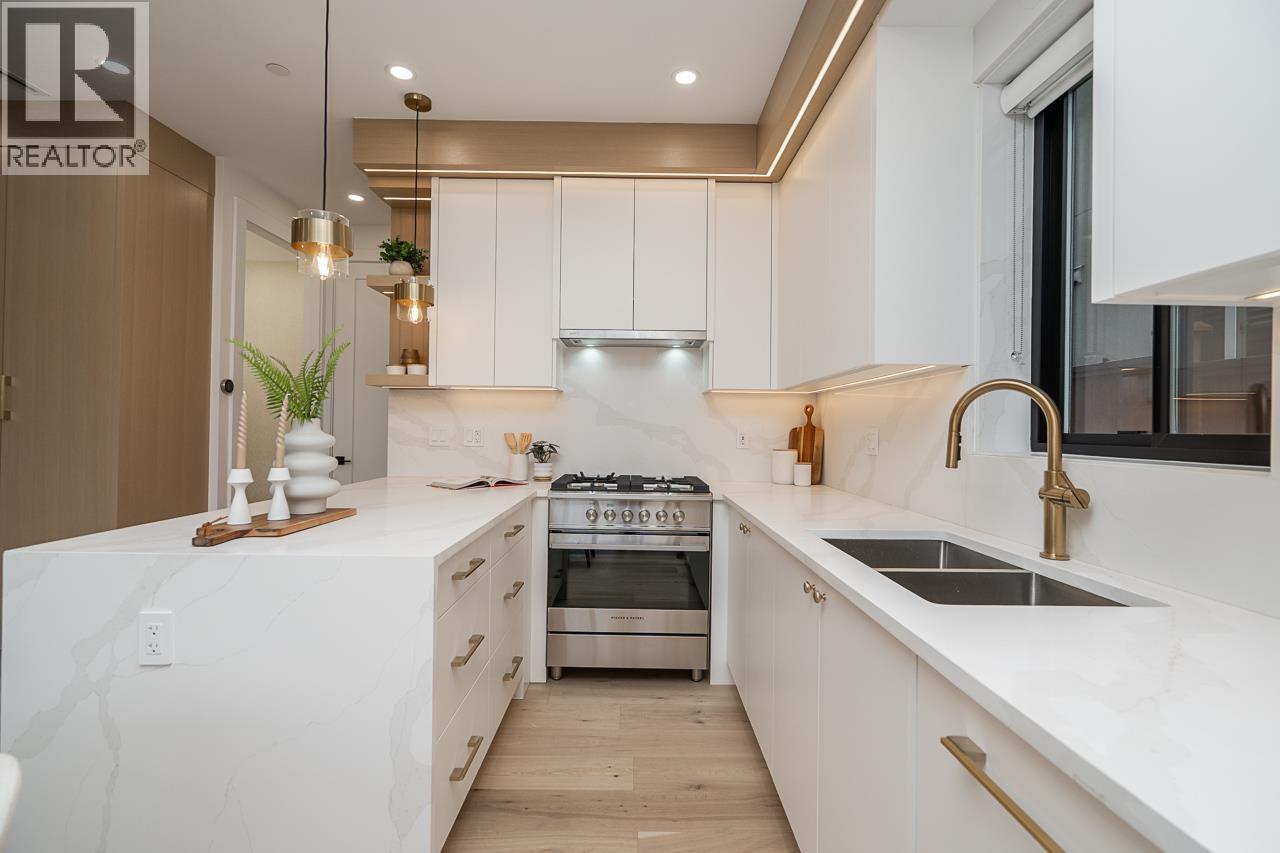 2 150 E 51st Avenue, Vancouver, British Columbia  V5X 1C3 - Photo 5 - R3104990