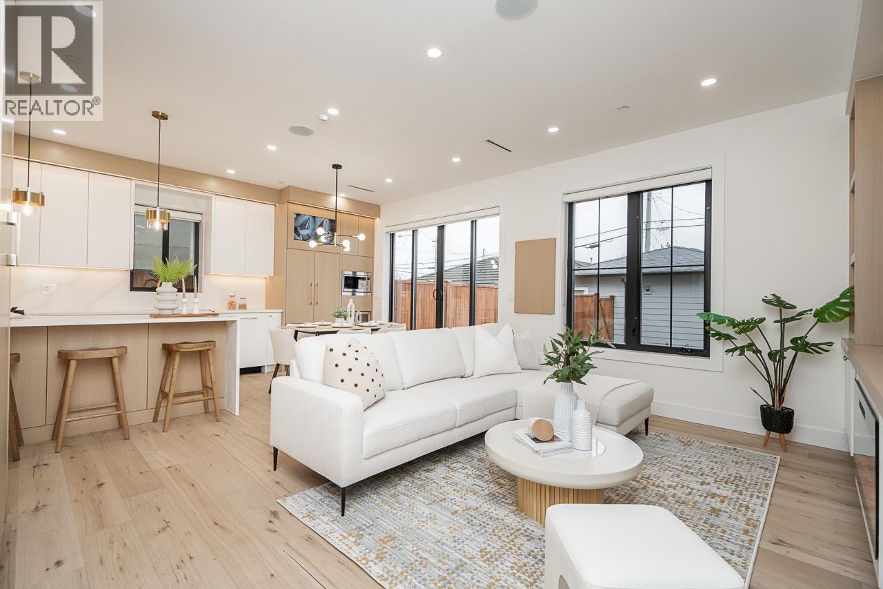 2 150 E 51st Avenue, Vancouver, British Columbia  V5X 1C3 - Photo 8 - R3104990