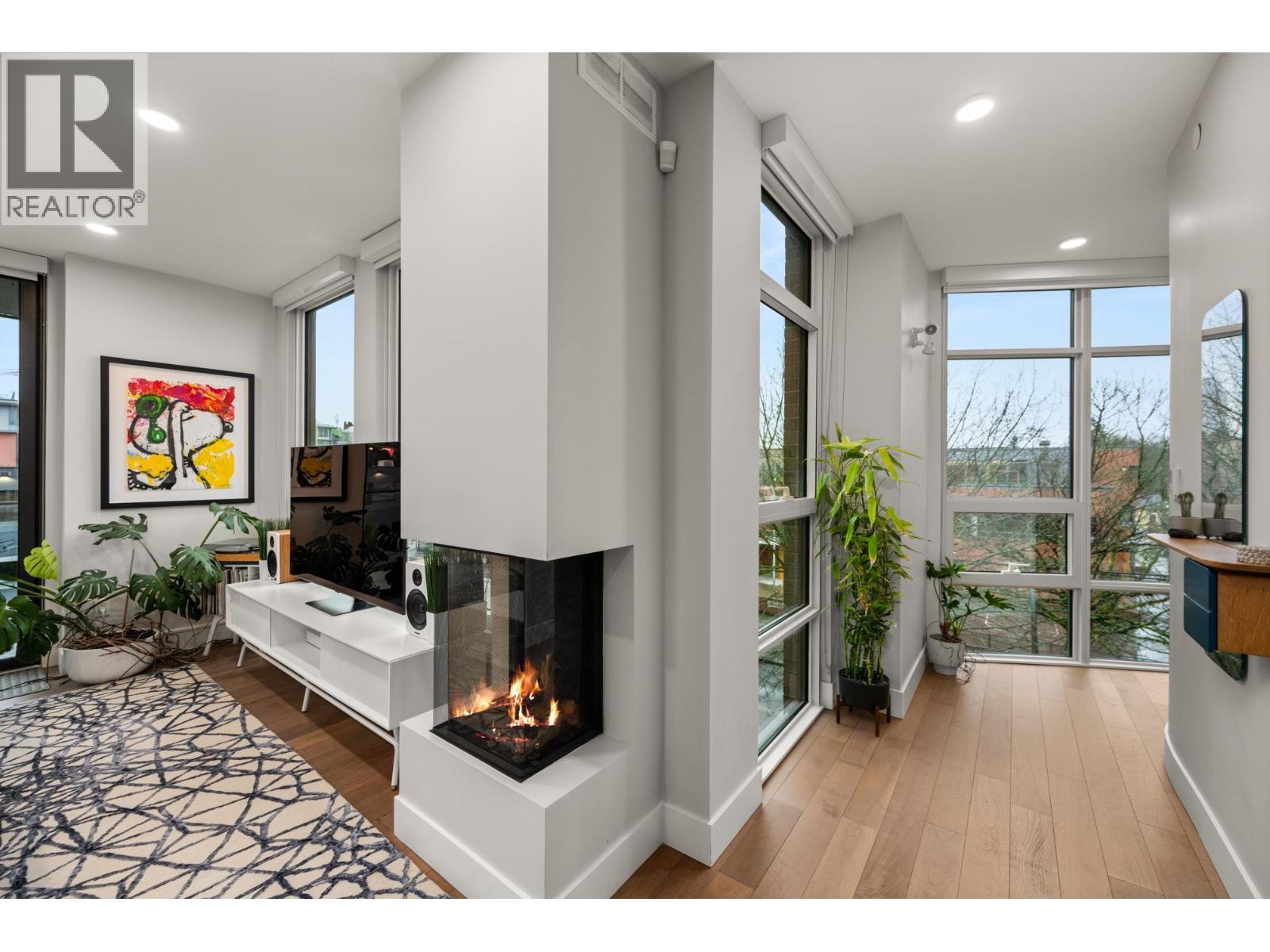 401 2687 Maple Street, Vancouver, British Columbia  V6J 3T7 - Photo 4 - R3104997