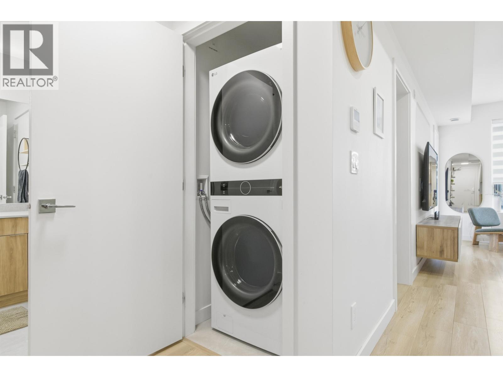 303 11913 Burnett Street, Maple Ridge, British Columbia  V2X 4N1 - Photo 15 - R3105047