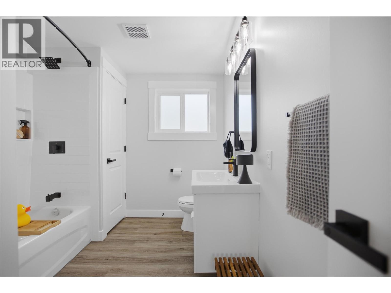 3 Pluto Drive Unit# 3p, Kamloops, British Columbia  V2B 1A6 - Photo 21 - 10380126