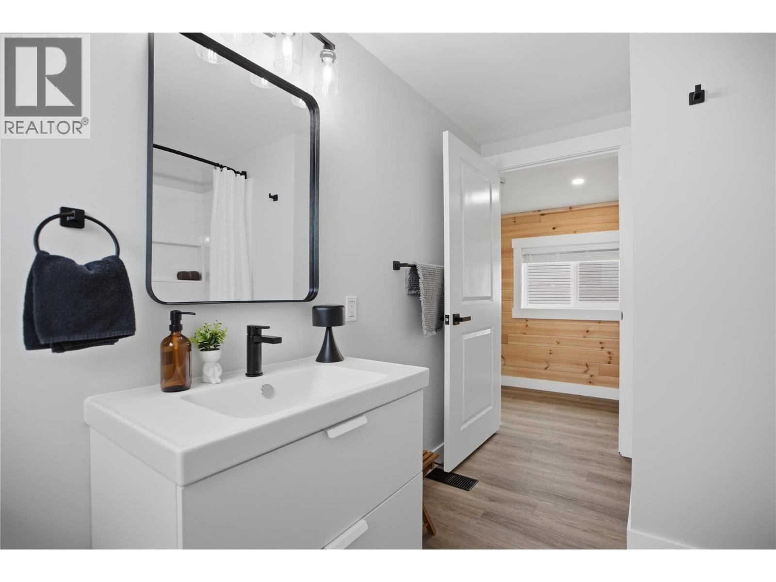 3 Pluto Drive Unit# 3p, Kamloops, British Columbia  V2B 1A6 - Photo 22 - 10380126