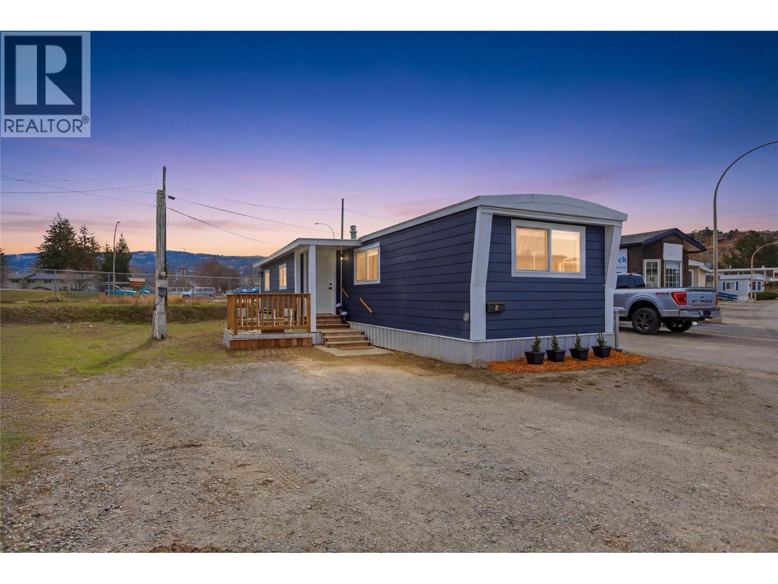 3 Pluto Drive Unit# 3p, Kamloops, British Columbia  V2B 1A6 - Photo 4 - 10380126