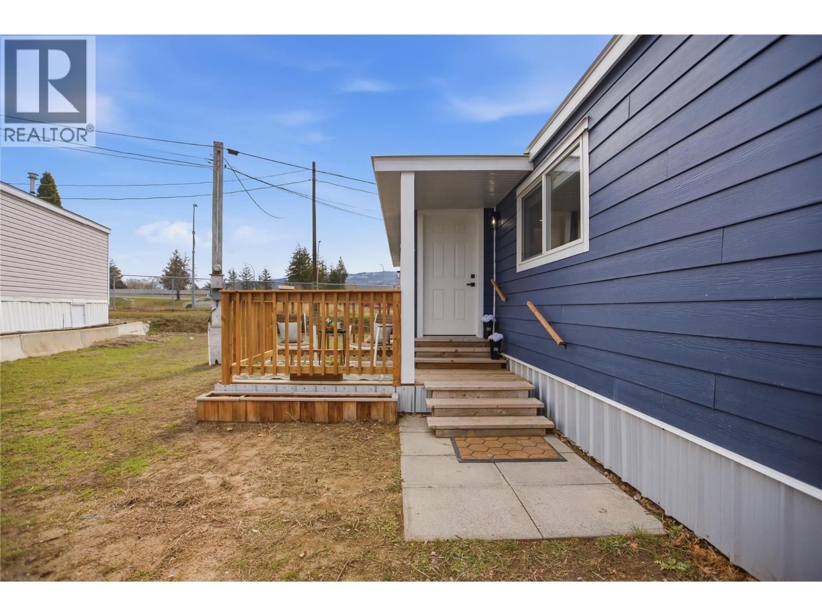 3 Pluto Drive Unit# 3p, Kamloops, British Columbia  V2B 1A6 - Photo 5 - 10380126