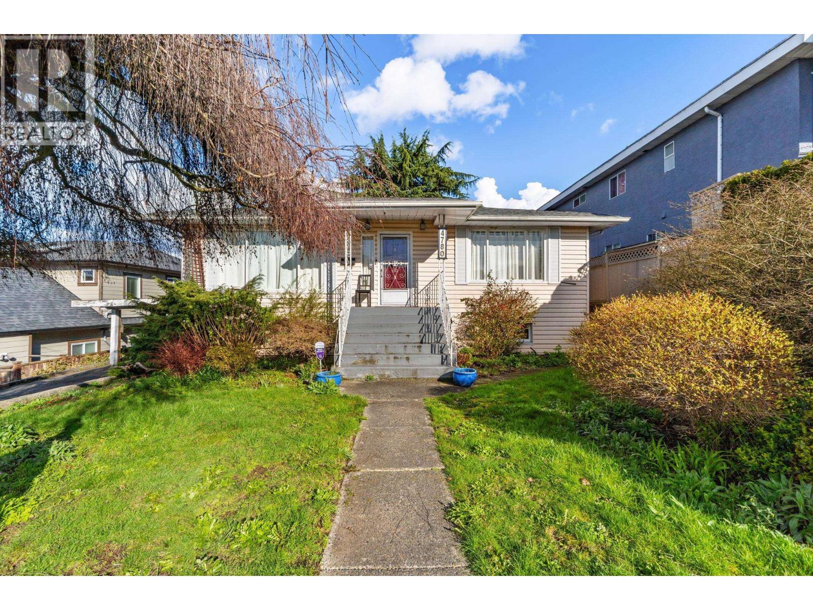 4780 SMITH AVENUE, Burnaby, British Columbia