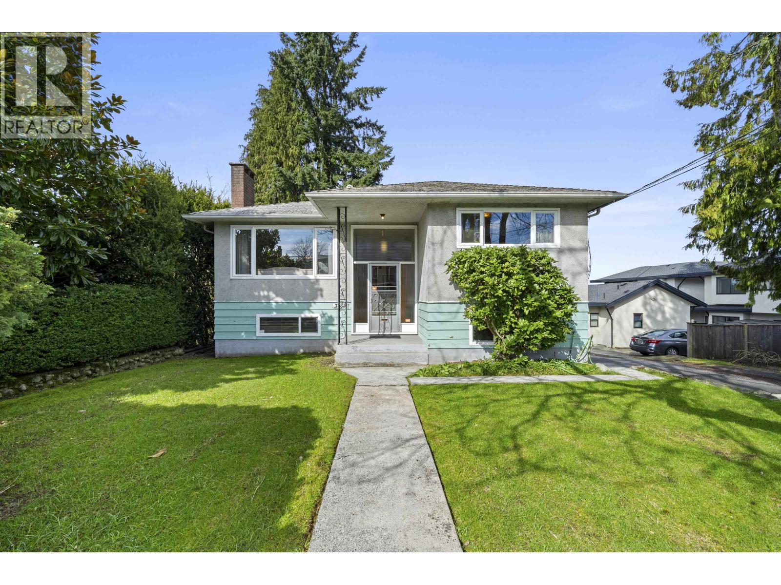 3783 PRICE STREET, Burnaby, British Columbia