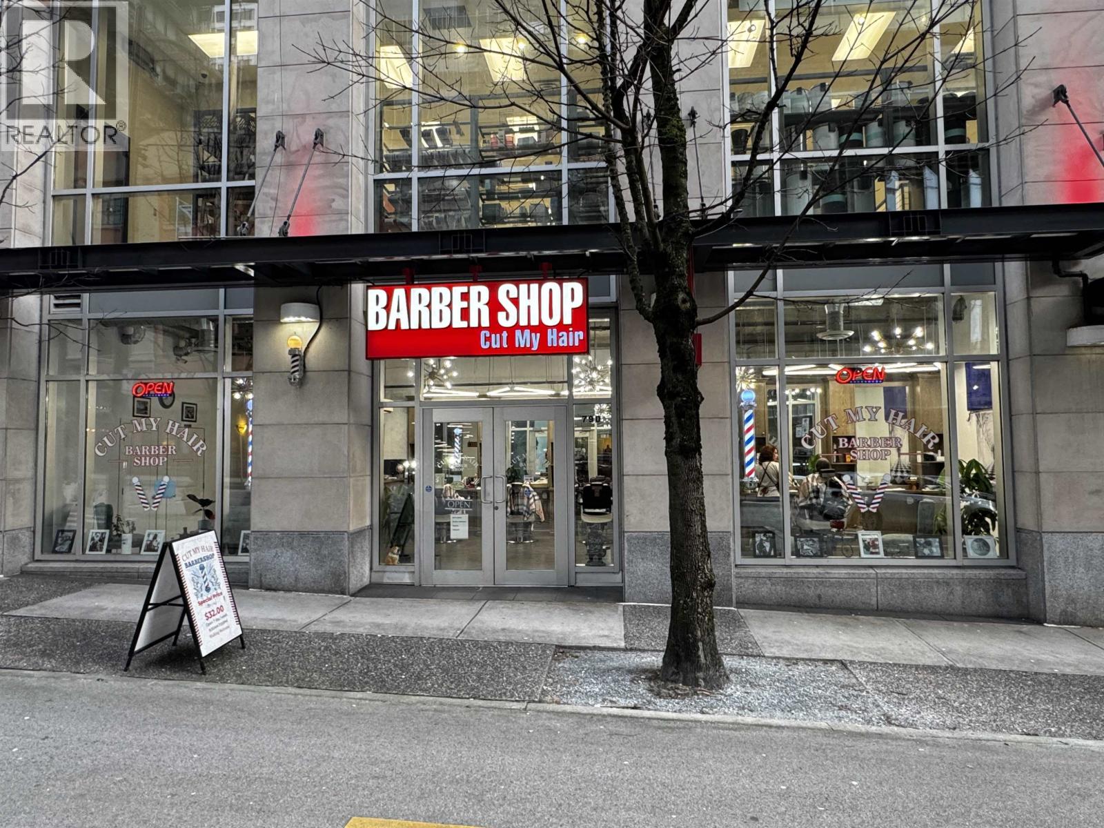 110 Confidential Street, Vancouver, British Columbia  V7B 3A4 - Photo 2 - C8077408