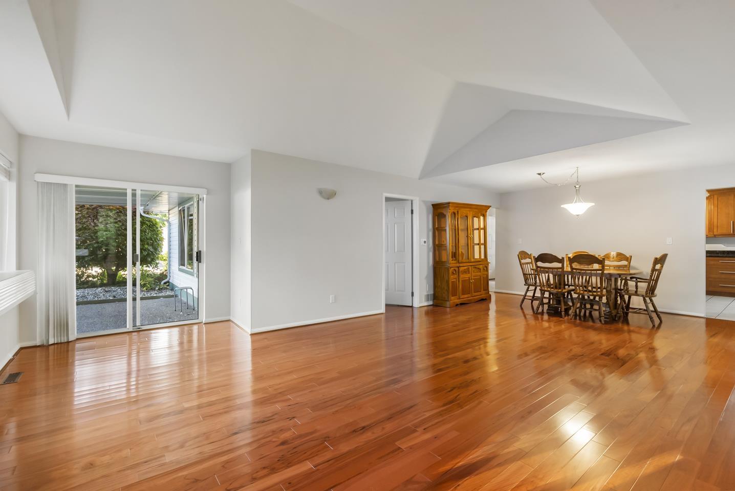 115 10172 141 Street, Surrey, British Columbia V3T 4P6 - Photo 13 - R3104959