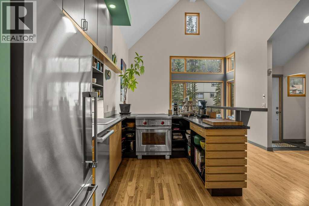 852 Lawrence Grassi Ridge, Canmore, Alberta  T1W 2Y6 - Photo 8 - A2295203