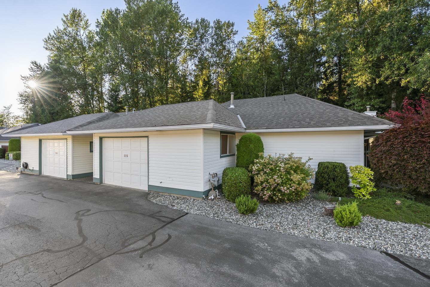 115 10172 141 Street, Surrey, British Columbia V3T 4P6 - Photo 1 - R3104959