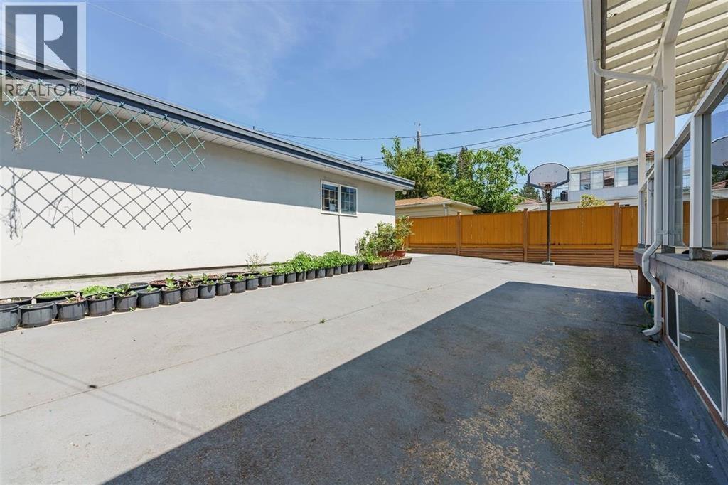 1033 E 39th Avenue, Vancouver, British Columbia V5W 1K9 - Photo 10 - R3104880