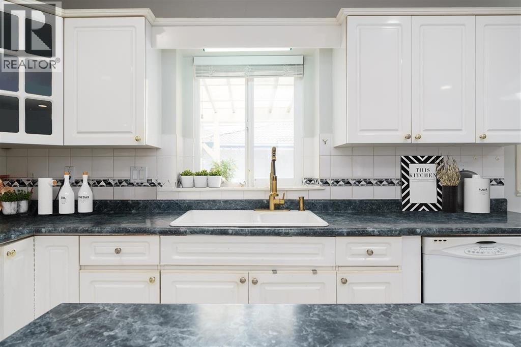 1033 E 39th Avenue, Vancouver, British Columbia V5W 1K9 - Photo 3 - R3104880