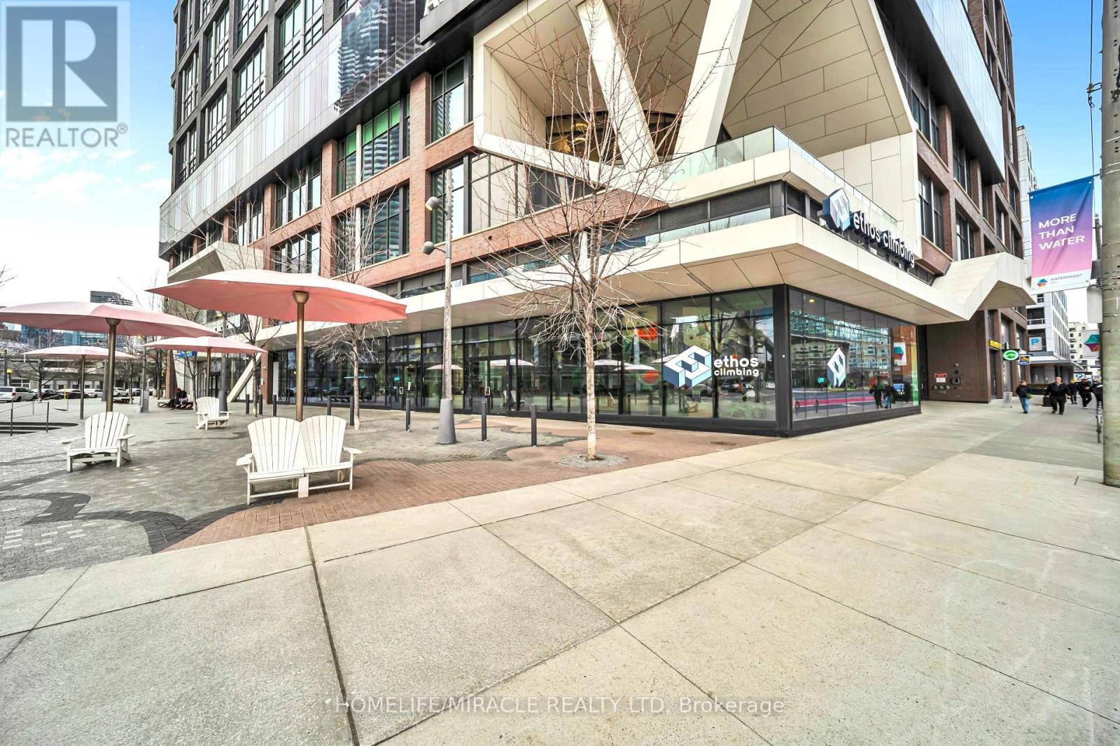 721 - 130 Queens Quay E, Toronto, Ontario  M5A 3Y5 - Photo 9 - C12937418