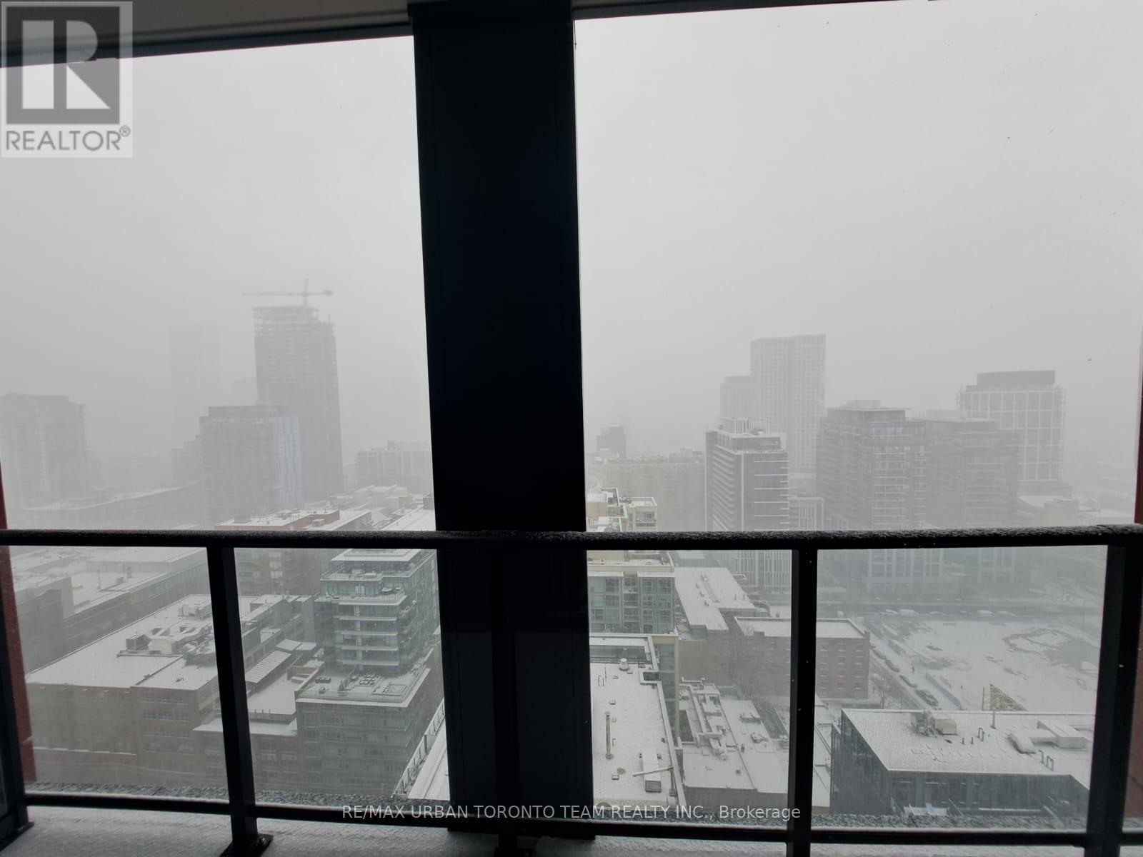 3016 - 180 Front Street E, Toronto, Ontario  M5A 0K9 - Photo 9 - C12937426