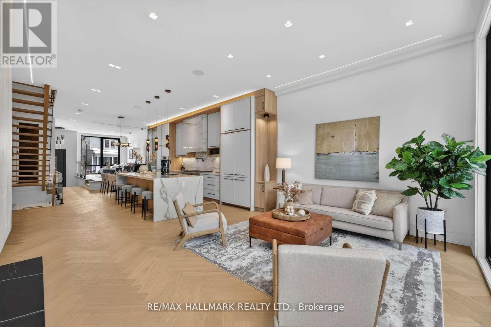 10 Wheeler Avenue, Toronto, Ontario  M4L 3V2 - Photo 10 - E12937402