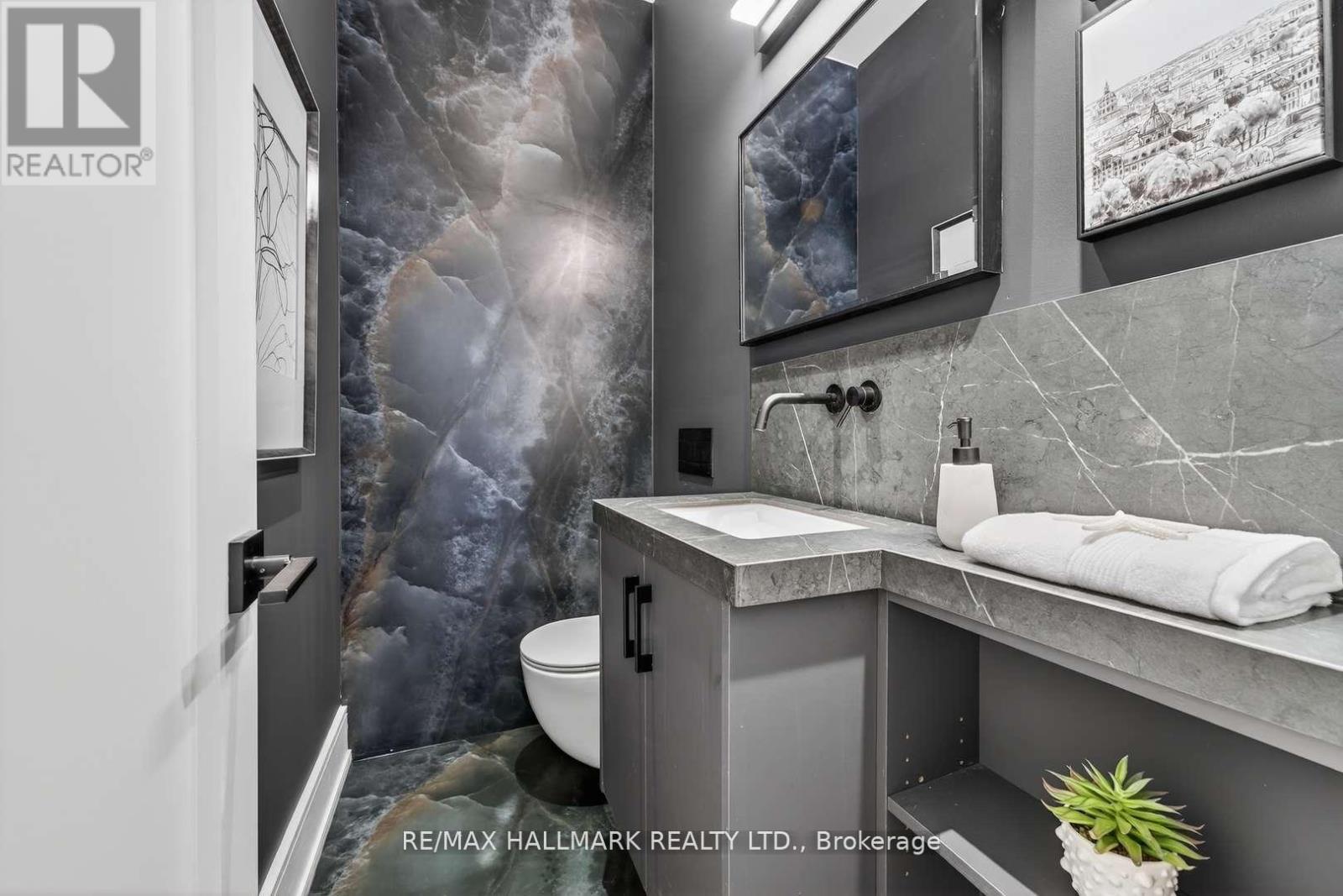 10 Wheeler Avenue, Toronto, Ontario  M4L 3V2 - Photo 14 - E12937402