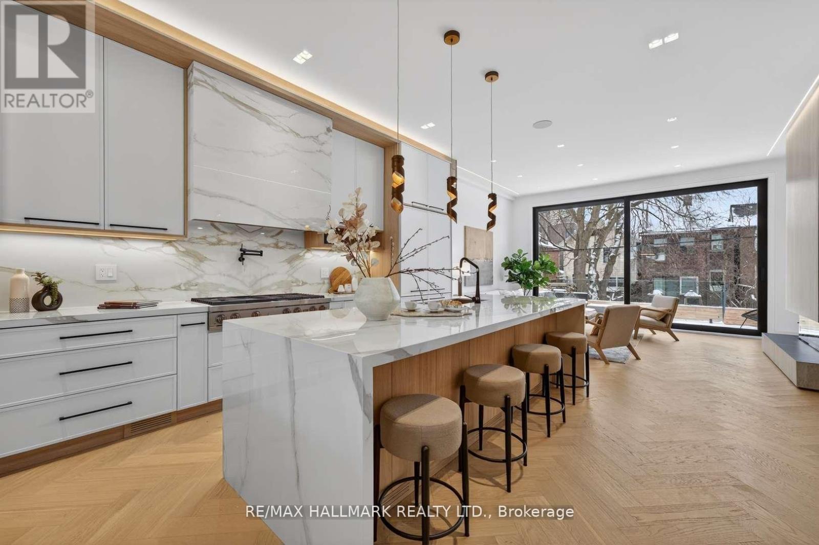 10 Wheeler Avenue, Toronto, Ontario  M4L 3V2 - Photo 8 - E12937402