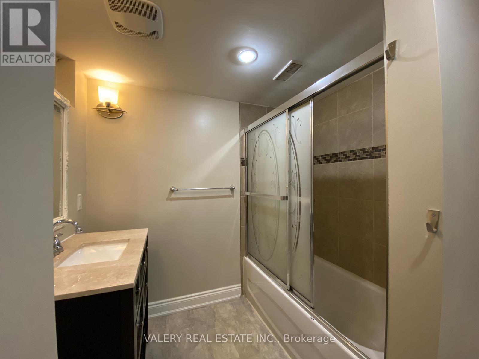 2 - 81 Parkway Crescent, Clarington, Ontario  L1C 1C2 - Photo 12 - E12937420