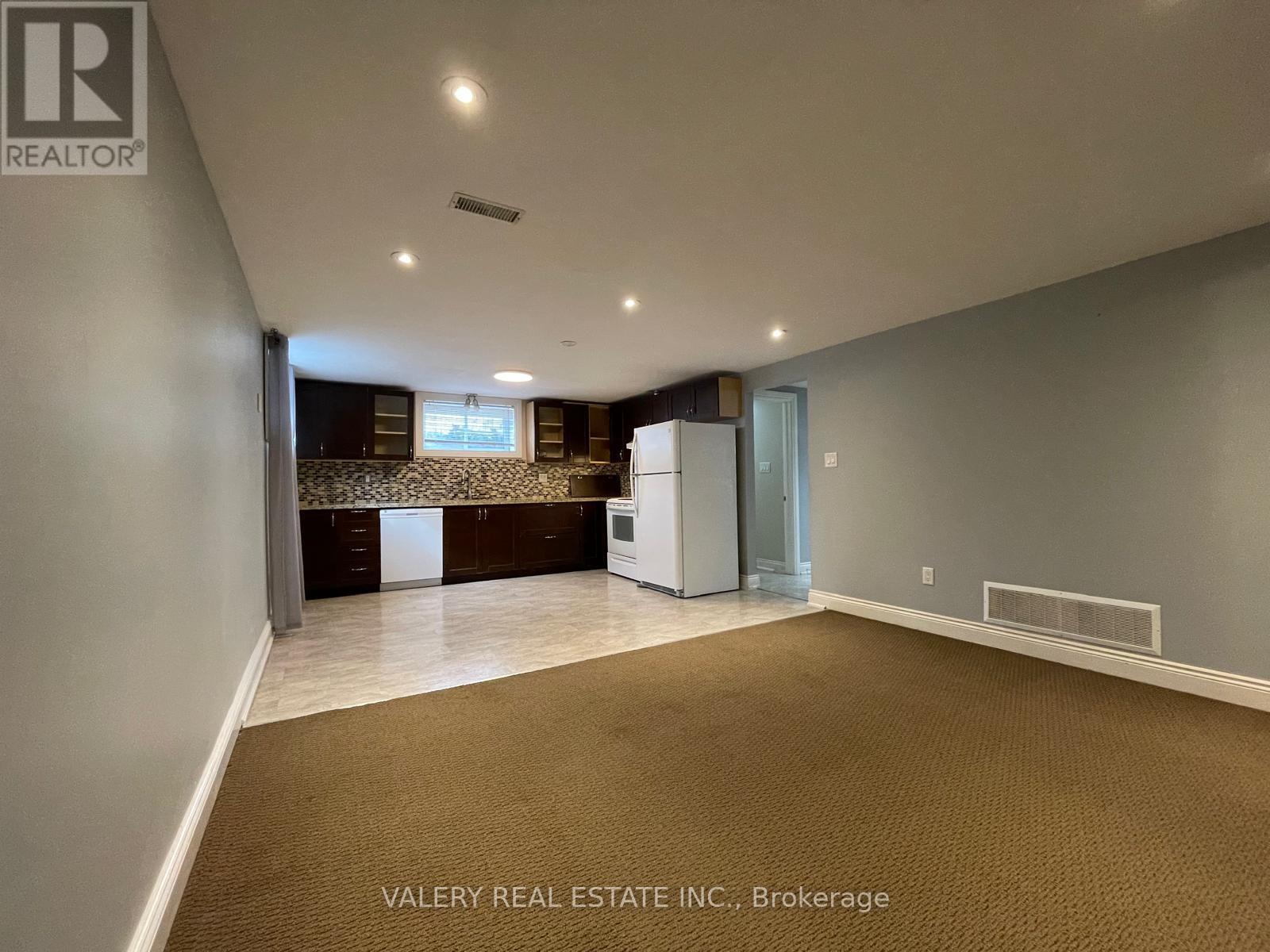 2 - 81 Parkway Crescent, Clarington, Ontario  L1C 1C2 - Photo 2 - E12937420