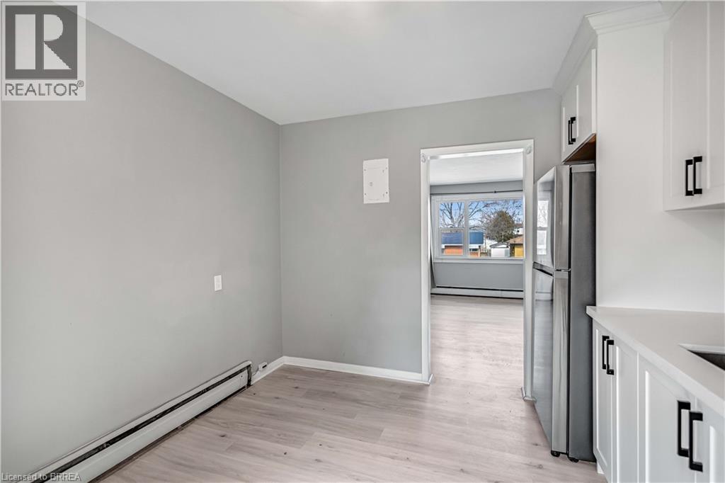 151 Siebert Avenue, Kitchener, Ontario  N2C 2A9 - Photo 3 - 40816292