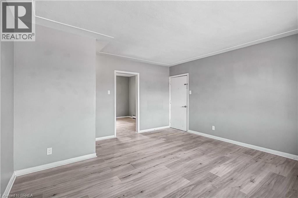 151 Siebert Avenue, Kitchener, Ontario  N2C 2A9 - Photo 5 - 40816292