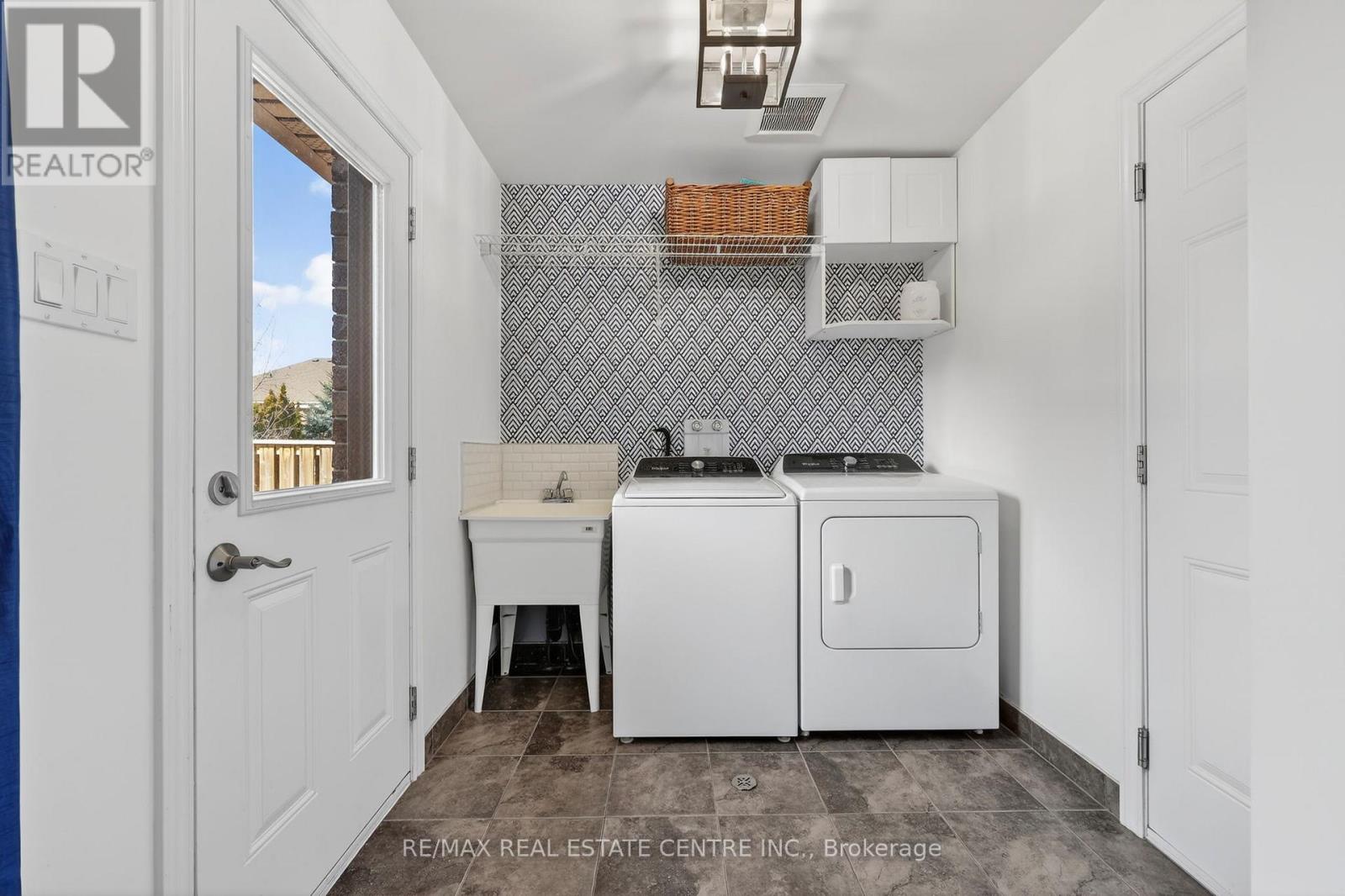 14 Sandringham Circle, Orangeville, Ontario  L9W 0A5 - Photo 24 - W12869334