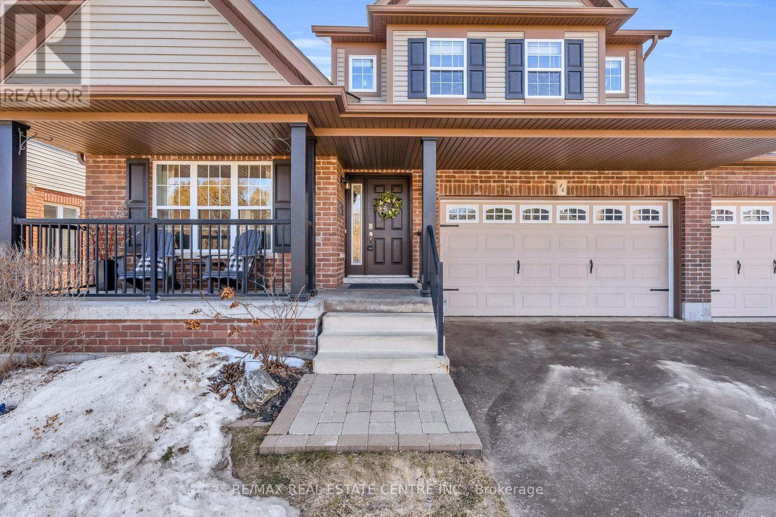 14 Sandringham Circle, Orangeville, Ontario  L9W 0A5 - Photo 3 - W12869334