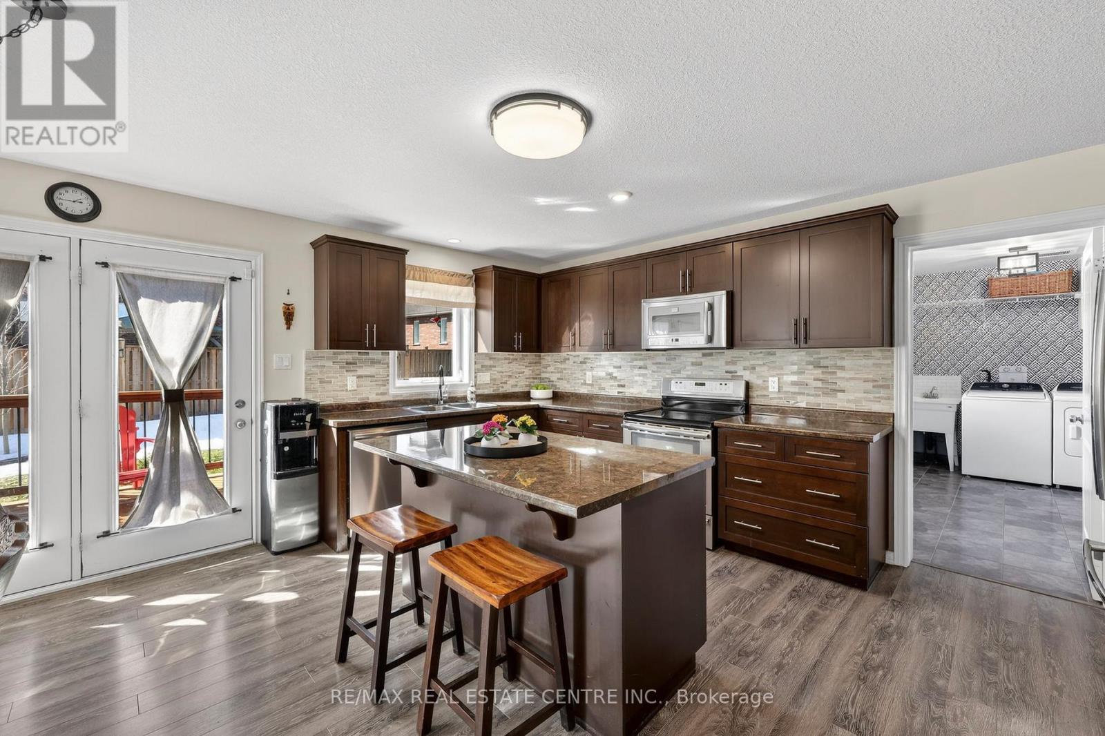 14 Sandringham Circle, Orangeville, Ontario  L9W 0A5 - Photo 16 - W12869334