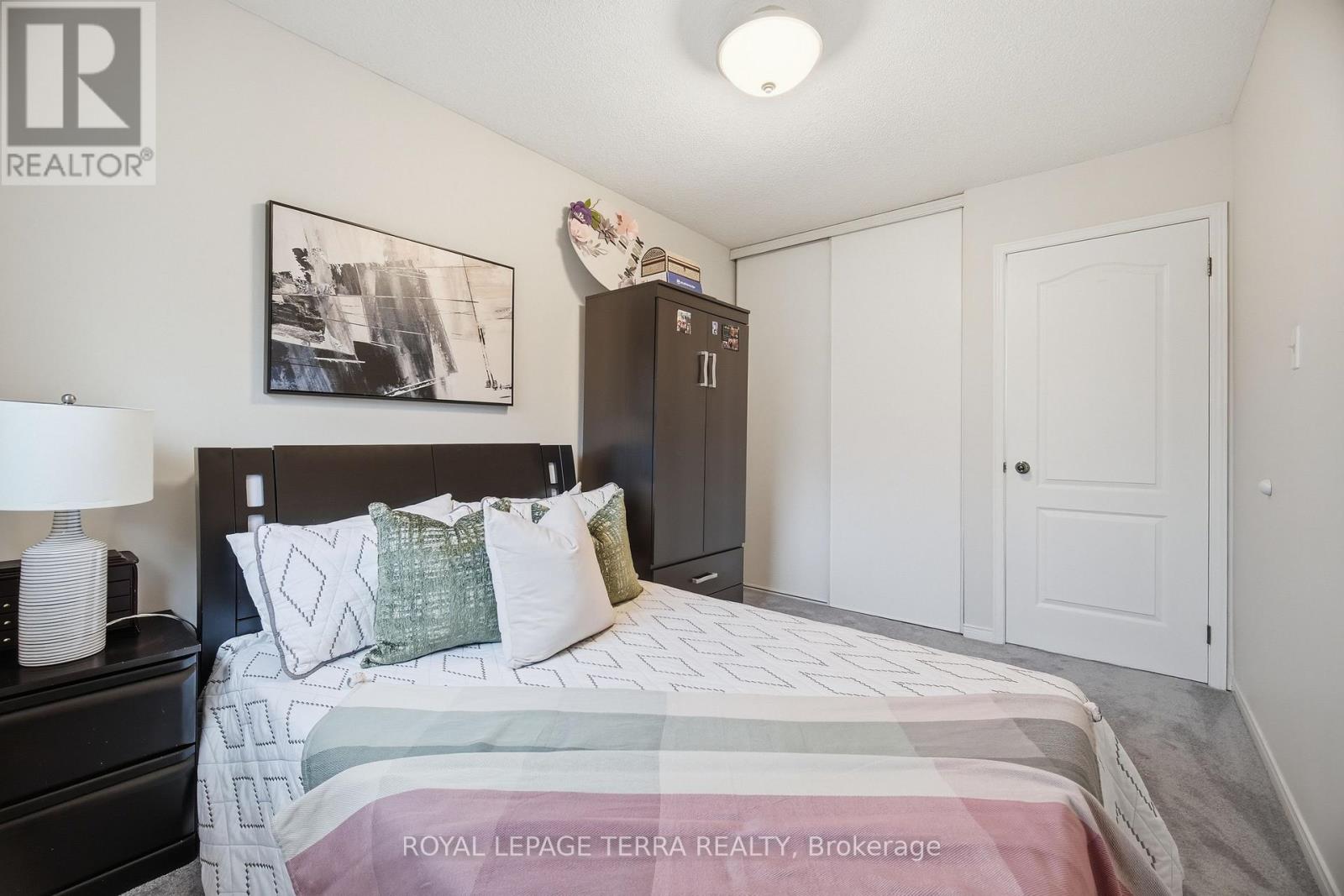 3423 Nighthawk Trail, Mississauga, Ontario  L5N 6G4 - Photo 31 - W12929904